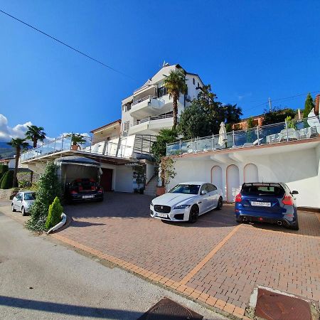 Ičići Villa Roses Apartments & Wellness מראה חיצוני תמונה