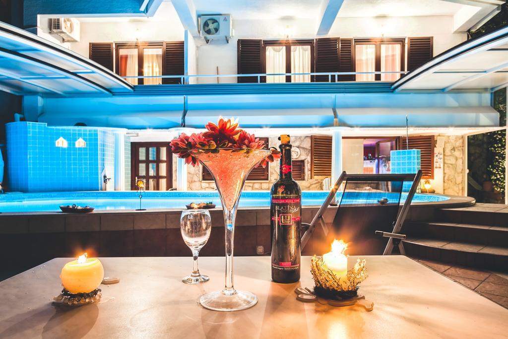 Ičići Villa Roses Apartments & Wellness מראה חיצוני תמונה