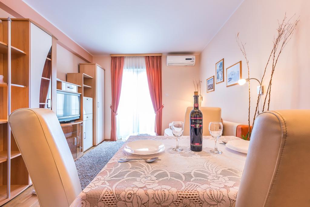 Ičići Villa Roses Apartments & Wellness מראה חיצוני תמונה