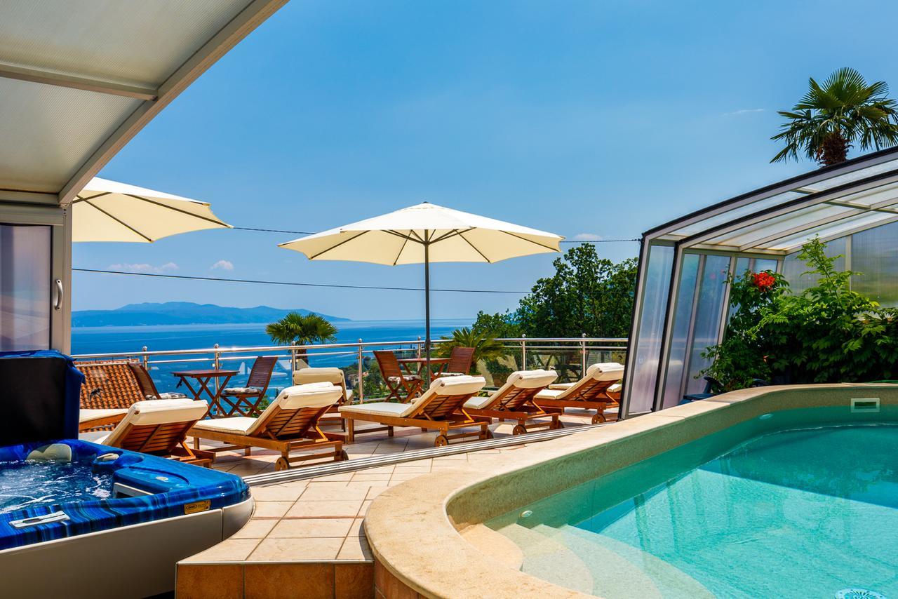 Ičići Villa Roses Apartments & Wellness מראה חיצוני תמונה