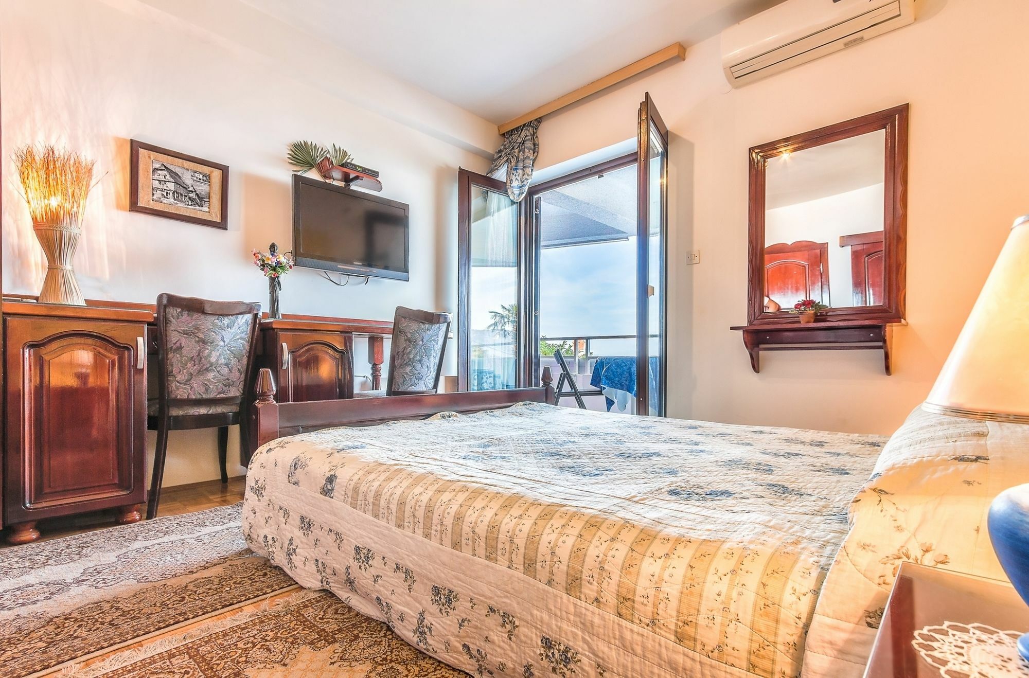 Ičići Villa Roses Apartments & Wellness מראה חיצוני תמונה
